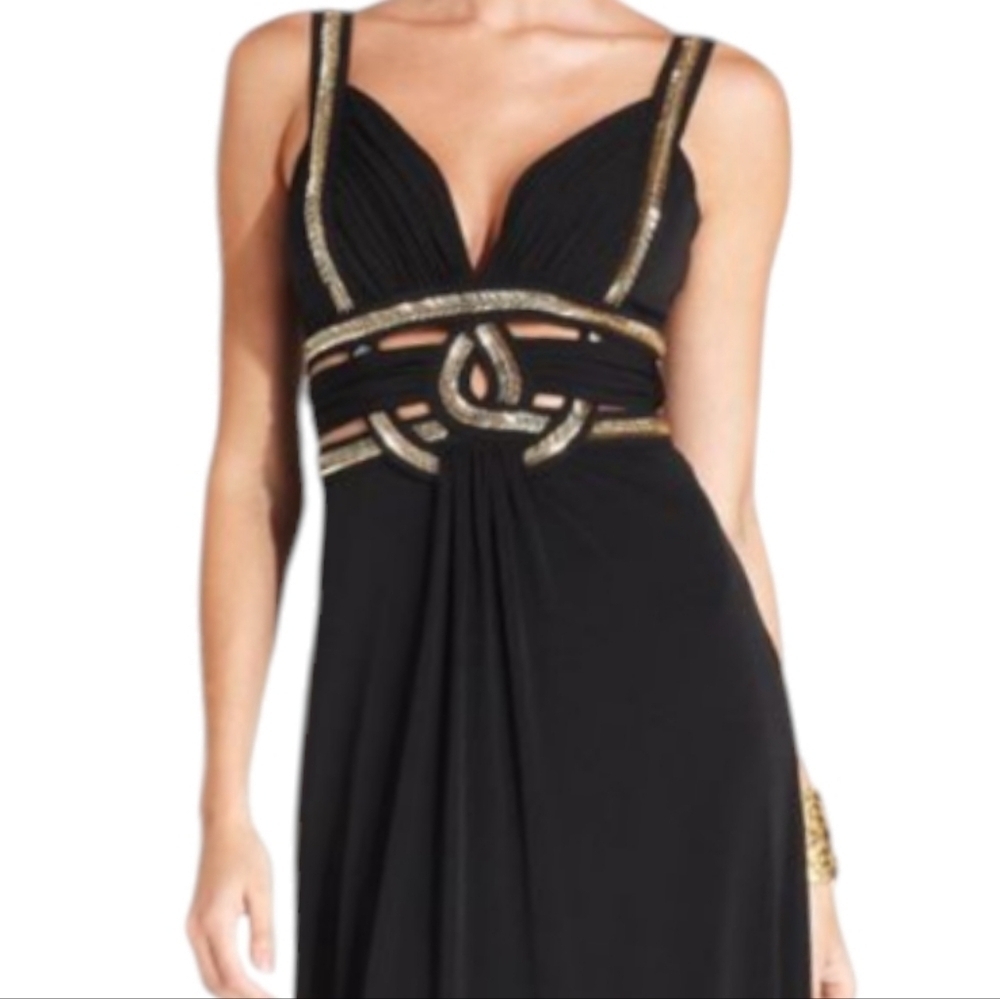Betsy & Adam Blue Beaded Plunge Neckline Evening Cocktail Dress